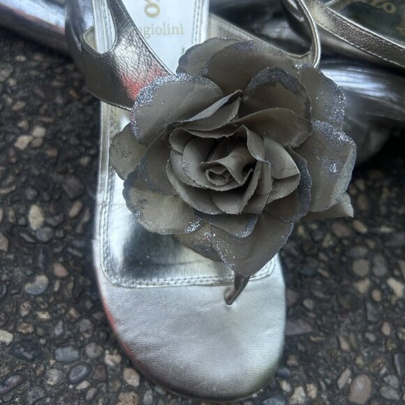 Enzo Angliolini Xemplify Gold Leather Floral Sandals Size 8 - Picture 7 of 7